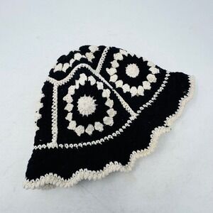 Urban Outfitters Crochet Bucket Hat Black Cream Boho Granny Square Sun Hat